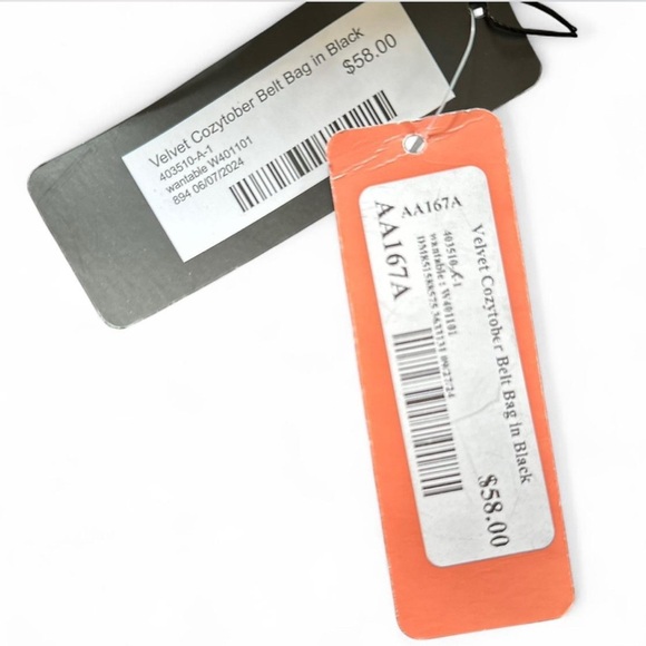 WANTABLE Velvet Cozytober Belt Bag Waist Pack in Black New with tags - Picture 2 of 6